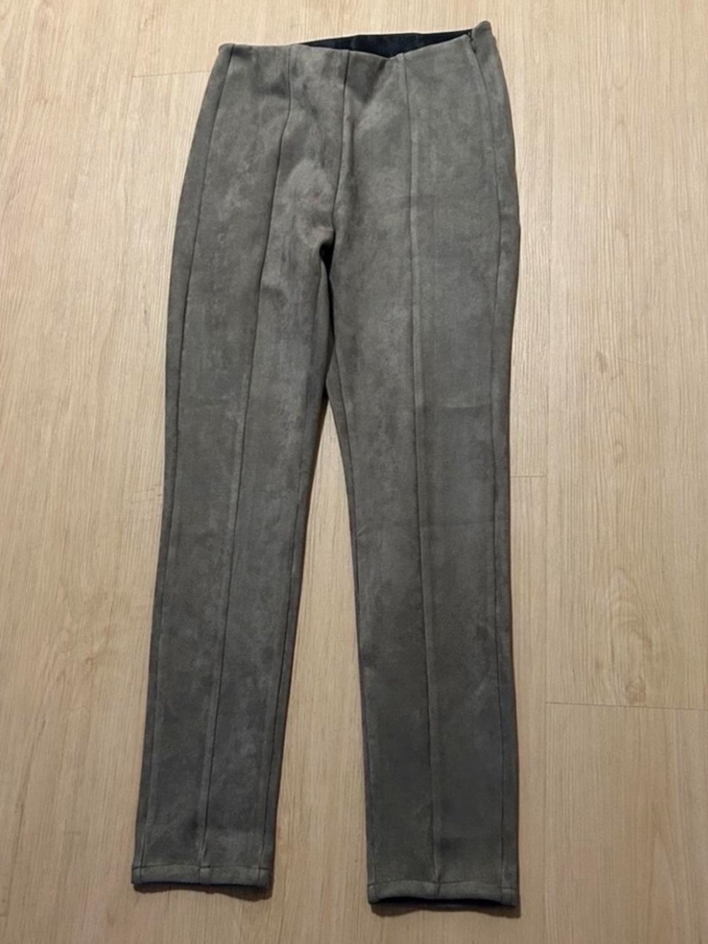 NWOT Allie Rose Beige Suede Legging/Pant